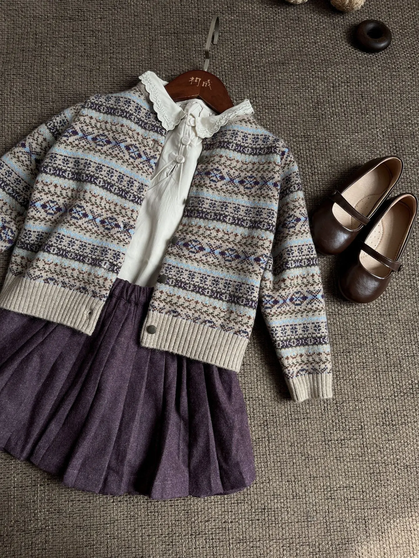 여아용 세트 레트로 스타일 프린트 니트 재킷, 단색 가디건, 플리츠 스커트, 쓰리피스 세트 아동복, 2023 가을 겨울 신상