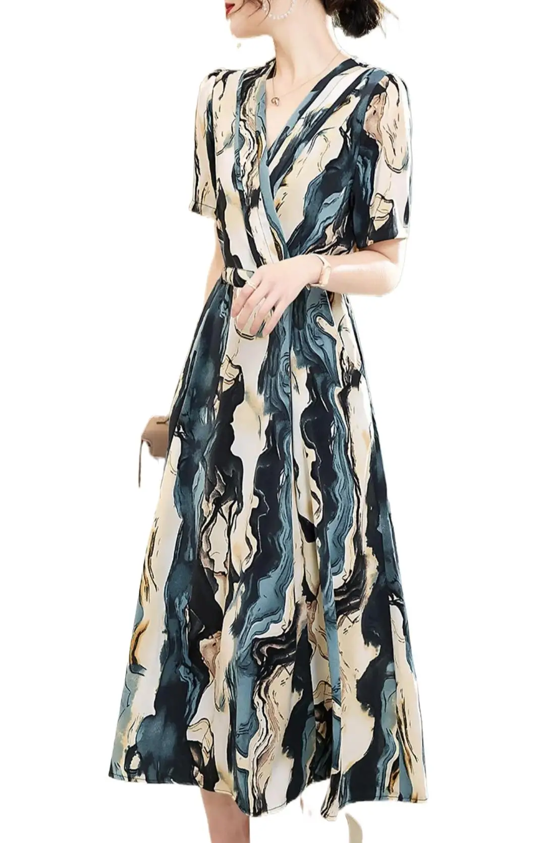 

2023 Women's Clothing Exquisite Floral V-neck Slimming Dress