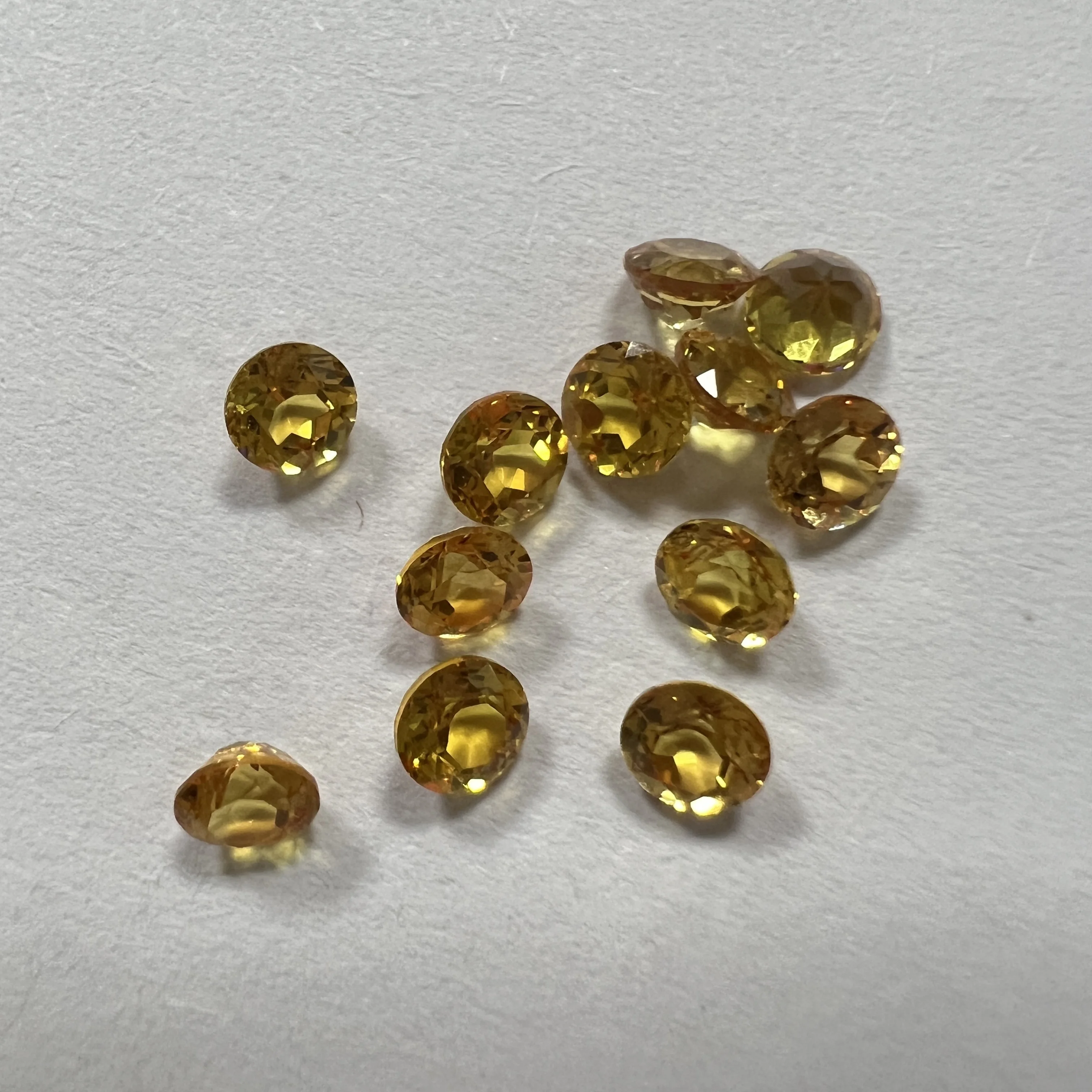 22# Yellow Golden Corundum Gems 4mm Round Brilliant Cut Gemstones For Jewelry