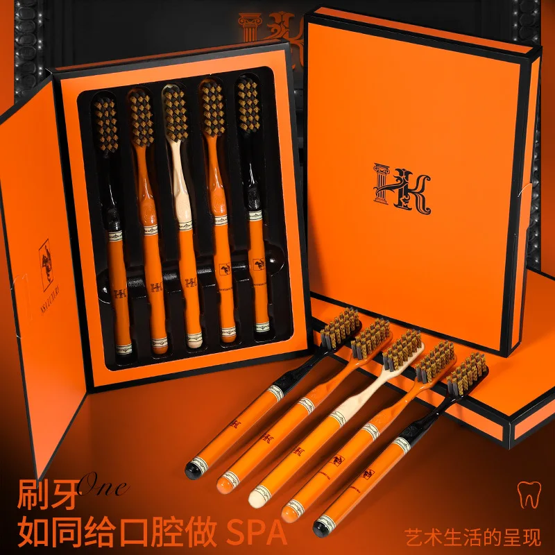 가볍고 고급스러운 나선형 브러시로 긴 헤드와 부드러운 솔모가 있어 구강 세정에 적합하며 여행, 학교, 가정 청소에 적합합니다.