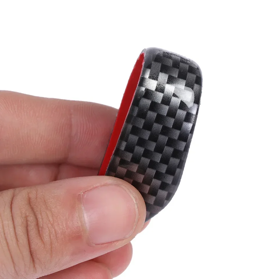 Cueclue Strisce Protettive Per Portiera In Fibra Di Carbonio - PVC Nero, 4 Pezzi (2 Corti 7,7cm + 2 Lunghi 9,5cm) - Antigraffio Autoadesive