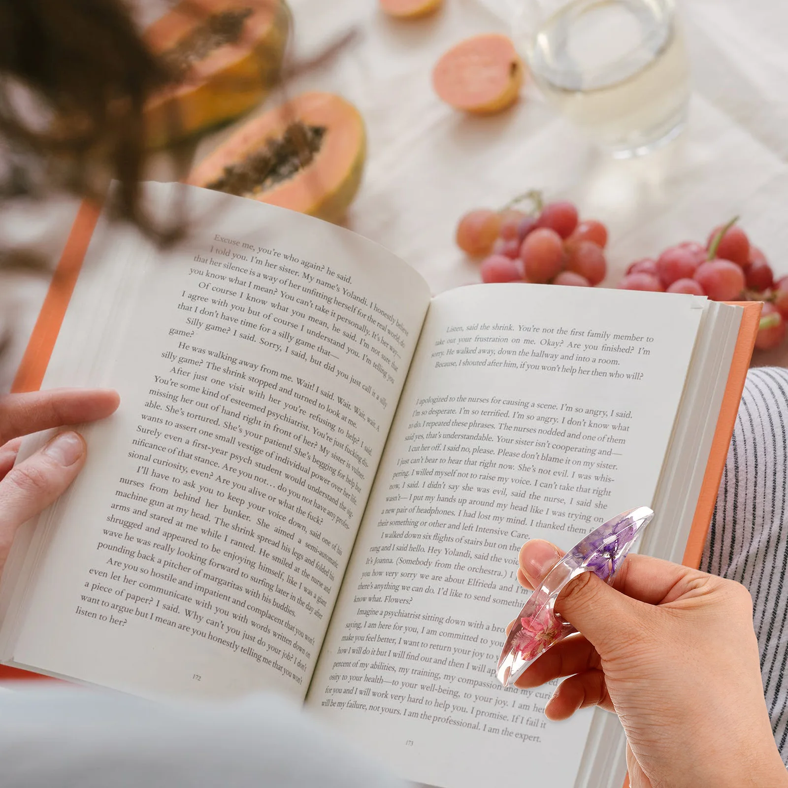 Creative Dried Flower Thumb Bookmark Transparent Ring For Reading Accessories Book Lovers Teachers Students Floral Bookclip Book