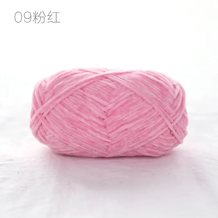Pear Lustre Chenille Yarn - 148 Meters of Soft Pleuche Wool for Handcrafted Crochet Projects