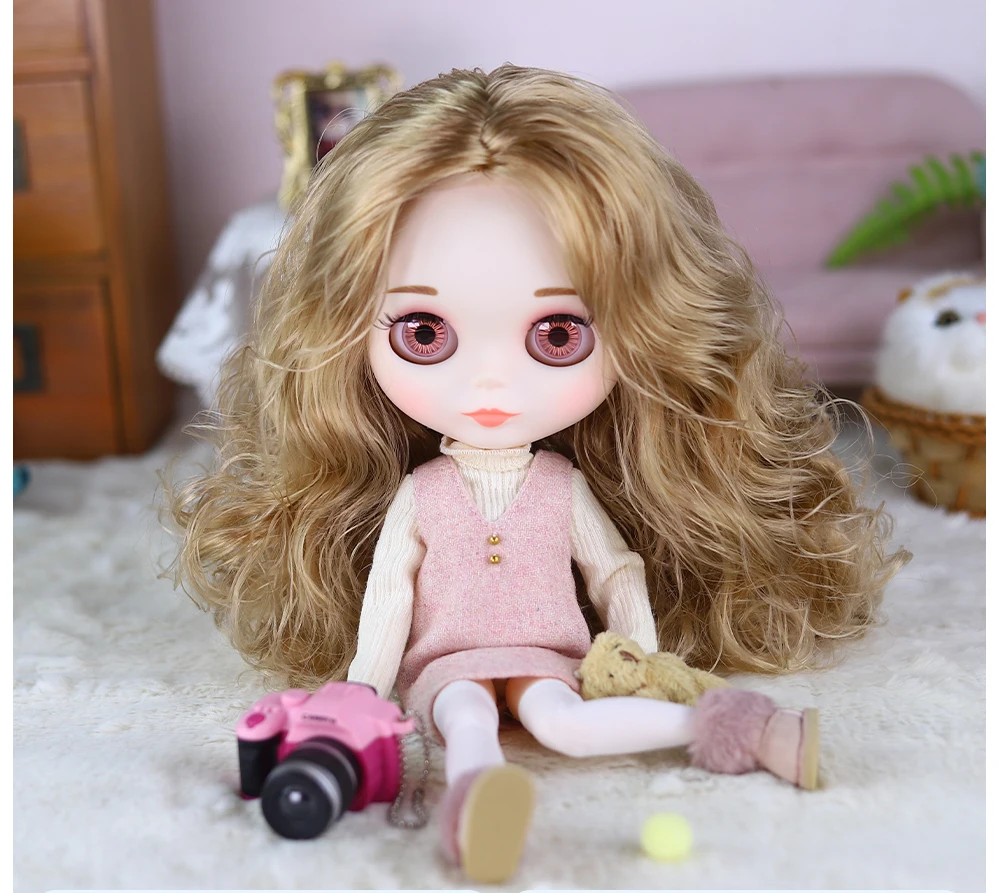 Jess – Premium Custom Neo Blythe Doll with Blonde Hair, White Skin & Matte Cute Face 11