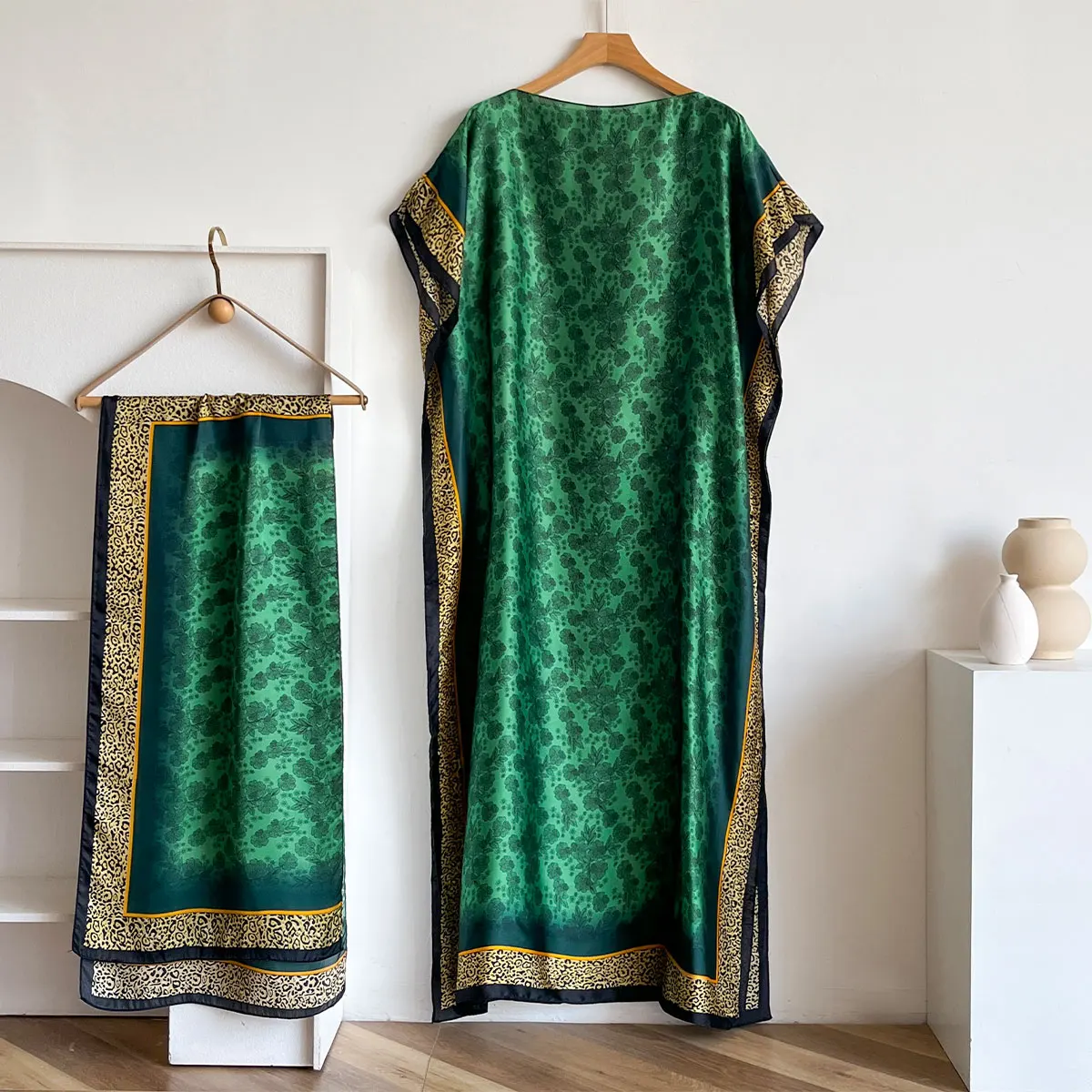 New 2025 Dubai Abaya For Women Summer Short Sleeve Cotton Dress Gold Stamping Loose Lady Maxi Islam African Dress With Big Scarf