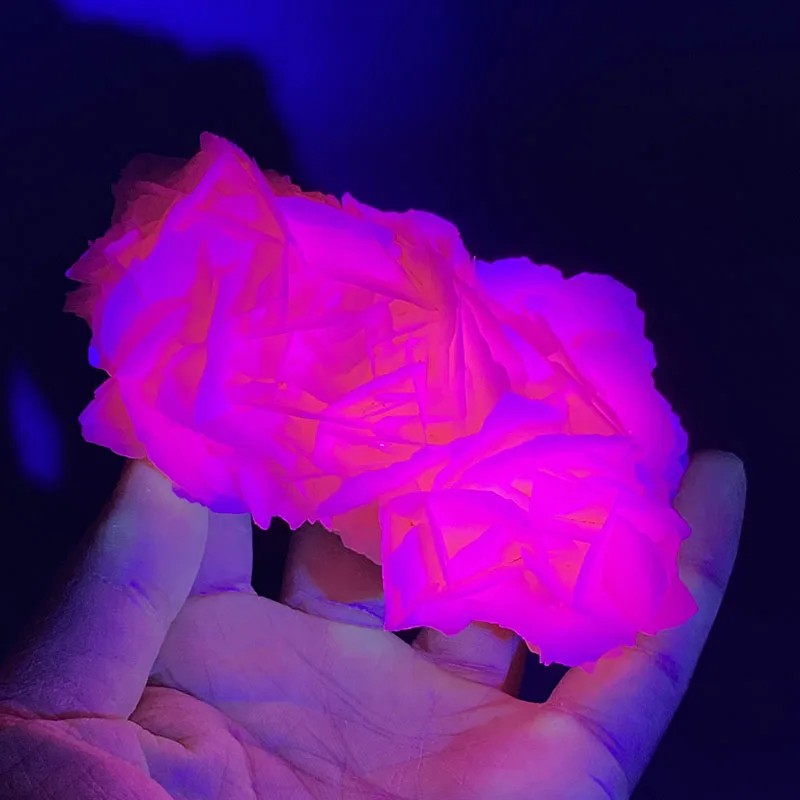 

100%Natural white flake fluorescence calcite（Fluorescent effect pink） rough specimen crystal quartz gemstone