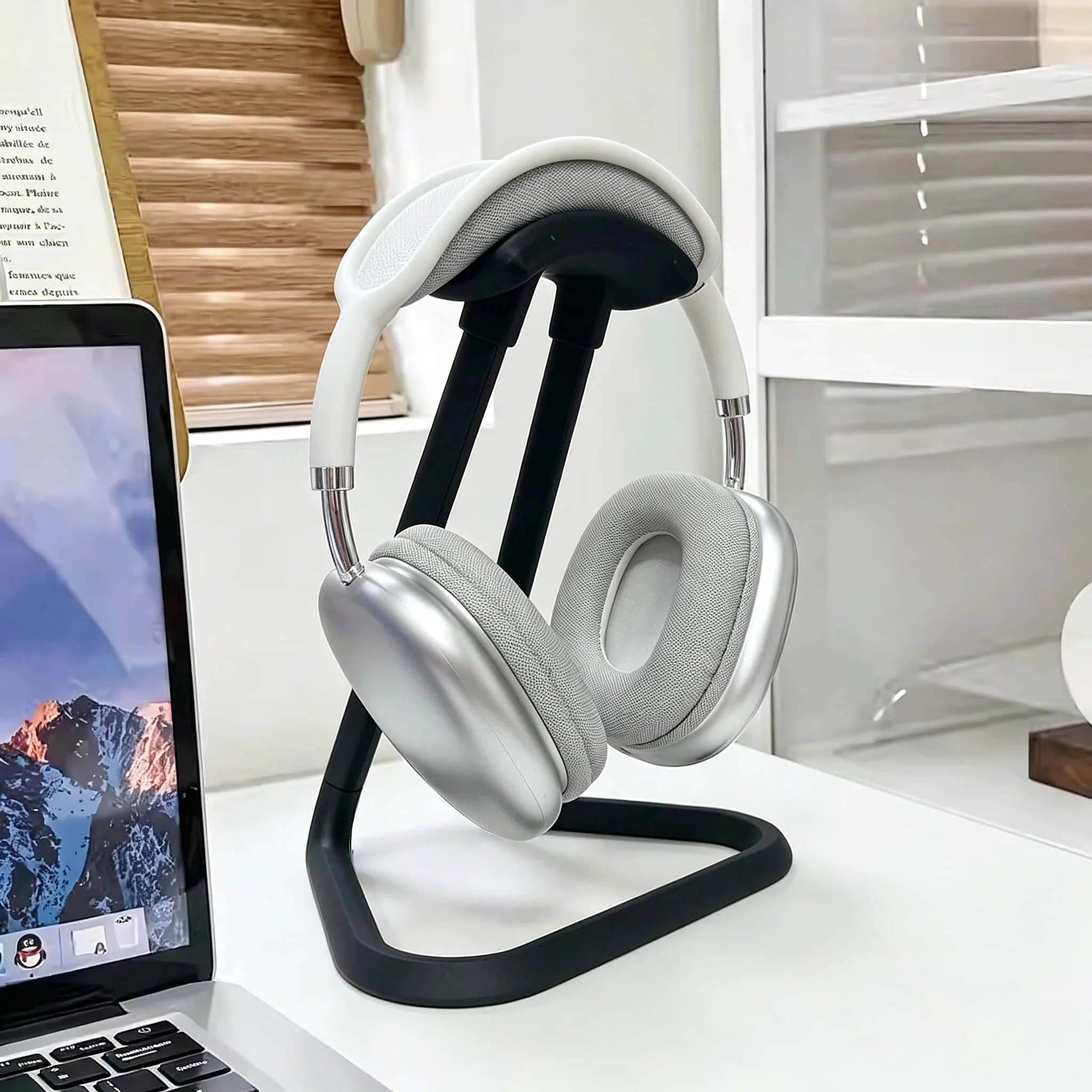Universal Headphone Stand with Anti-Slip Base for Secure Storage and Display