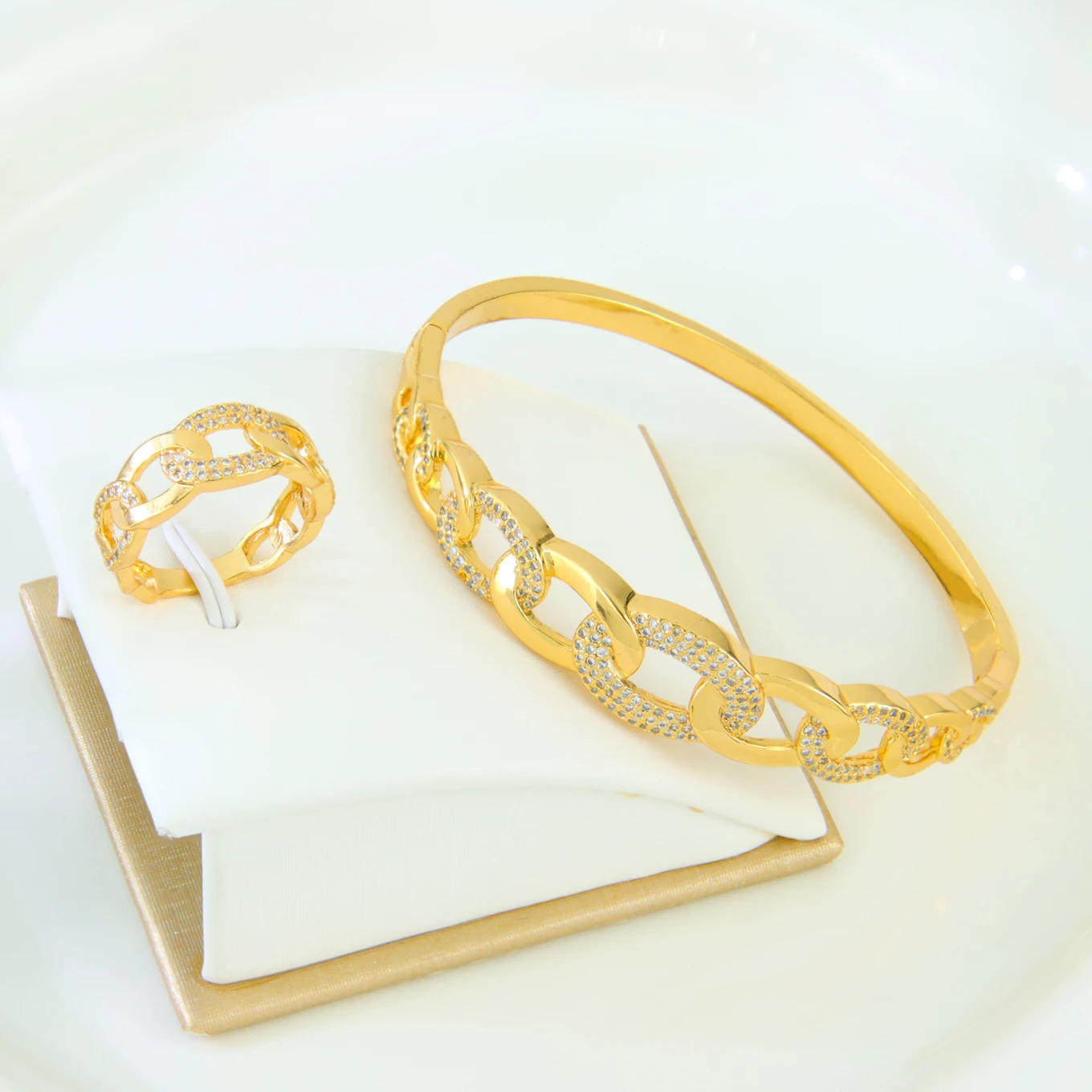 Brasilianisches Zirkonia-Schmuckset, 21 Karat vergoldet, italienische Mode, Bollywood-Armreifen, Ring, Äthiopien, Damen, Alltag, Party-Schmuck – Detail 8