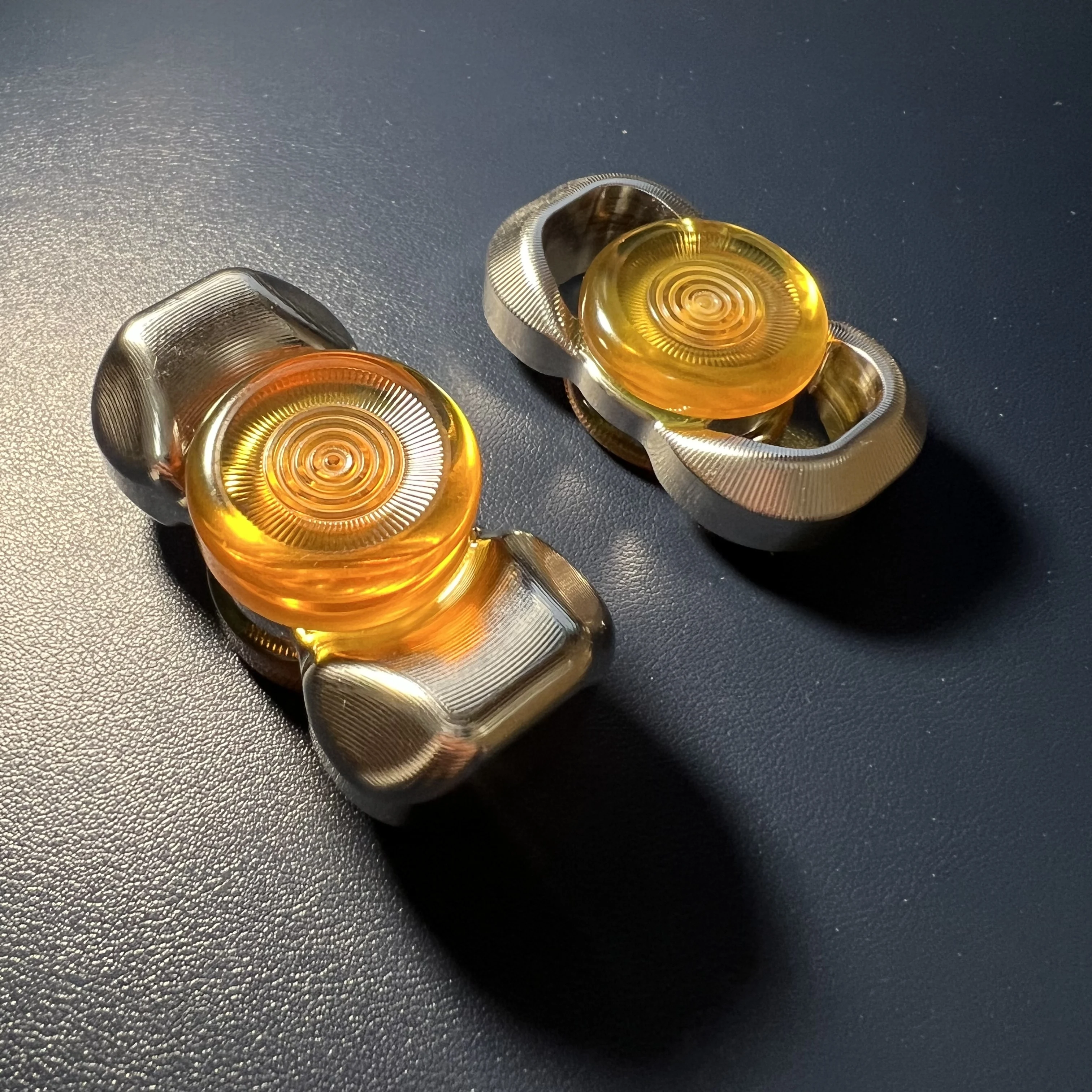 R188 베어링에 적합한 호박색 PEI 소재로 제작된 25mm 팻 버튼, 창의적인 손가락 끝 장난감 액세서리