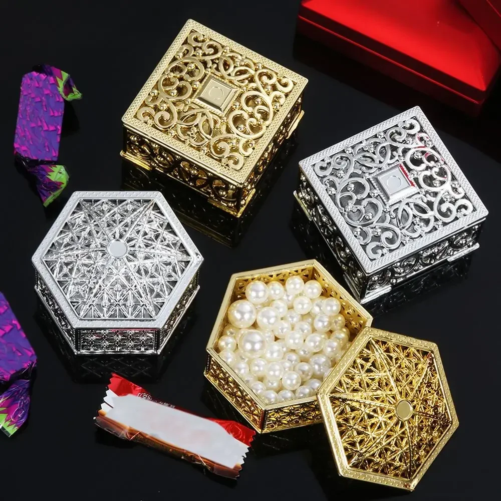 Plastic Retro Hollow Gold Foil Candy Box Chocolate Gift Treat Boxes Jewelry Storage Wedding Favor Box Party Favor Souvenir jewelry storage bags gift boxes