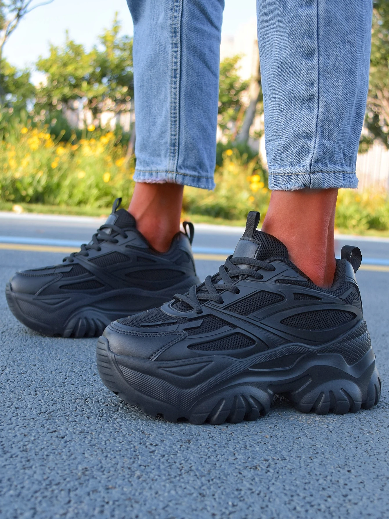 Women's four seasons outdoor sneakers Summer breathable black sandals lightweight platform high heels for women - Image 2