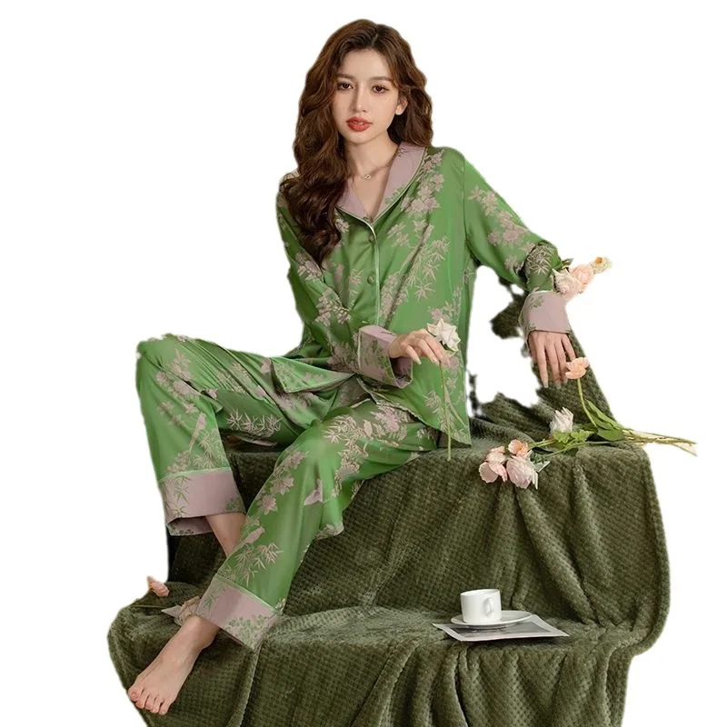 New Ice Silk Pajamas Women's Ice and Snow Silk Cover Oil Painting Long Sleeve Spring and Autumn Home Fur Set Skincare Home Fur