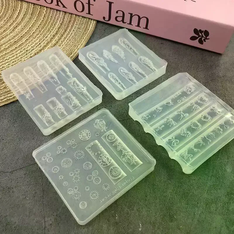 1개 3D 네일 재사용 가능 DIY 귀여운 나비 날개 실리콘 네일 몰드 템플릿 스탬핑 디자인 아트 부품 장식 도구