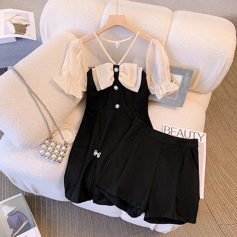 

2023 New Sexy Lace Elegant Women's Suit Hollowed Out Chiffon Top and Shorts Two Piece Suit with Shorts Female Set Tracksuit chic