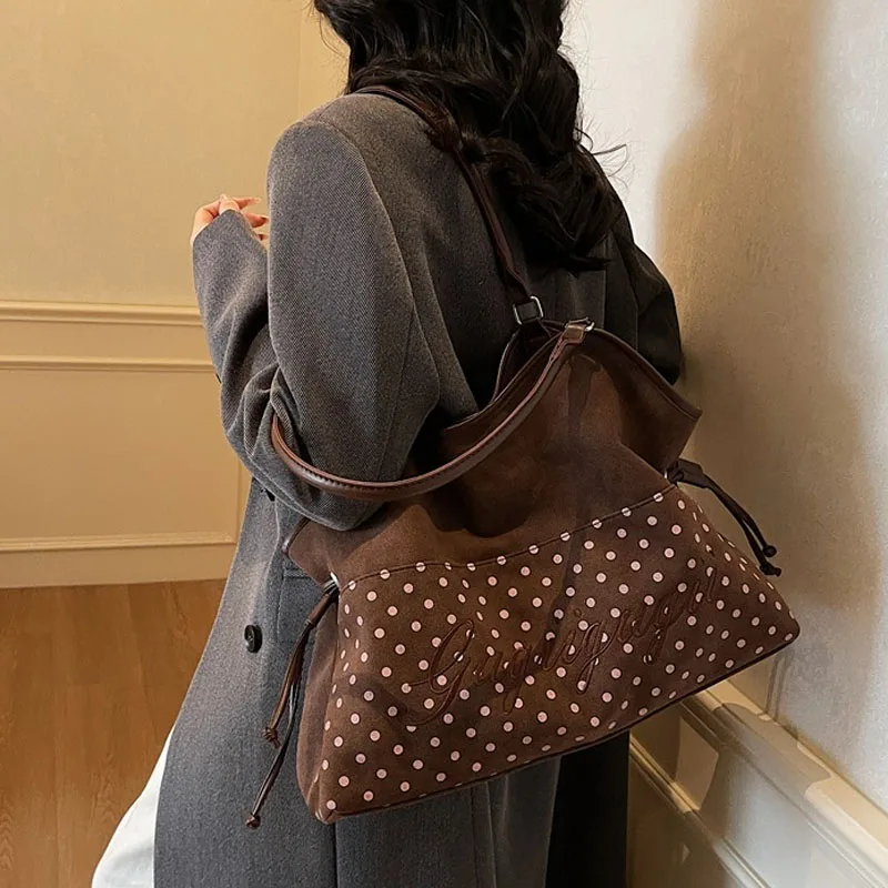 Borsa a Spalla da Donna Y2K alla Moda, Borsa a Mano Dolce con Pois, Borsa Tote Coreana Casual Versatile con Stampa Leopardata Marrone Satinata - immagine 3