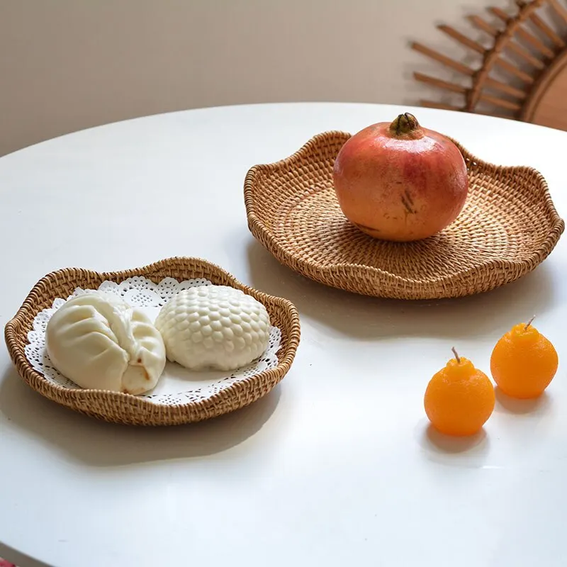 Handwoven Rattan Storage Basket Fruit Picnic Basket Cake Wicker Tray Food Bread Plate Snack Box Sundries Container Kitchen Decor 2