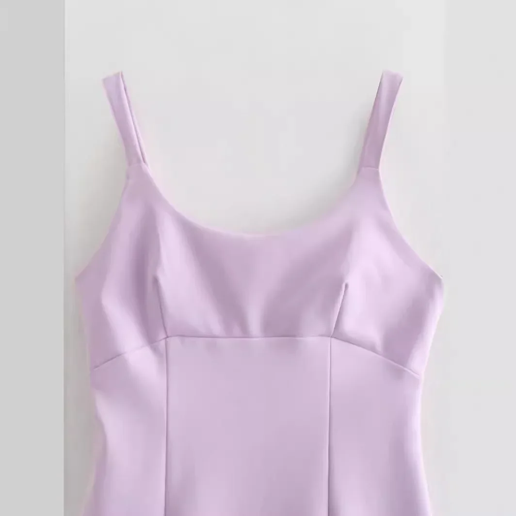 

Однотонный пуловер без рукавов, стандартное мини-платье с открытой спиной и застежкой-крючком