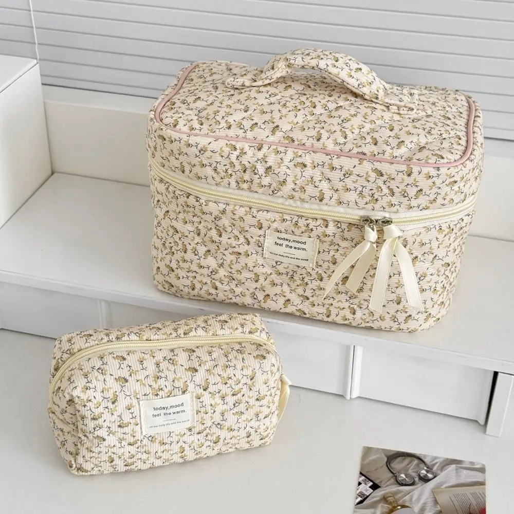 Ins Style Corduroy Aesthetic Cosmetic Organizer Large Capacity Zipper Floral Makeup Pouch Toiletry Bag Makeup Brush