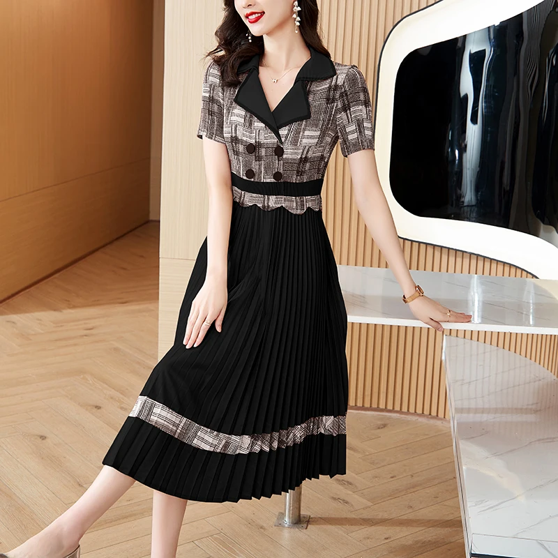 

Sanzhai Pleated Dress 2023 Summer New Mother's Wear Silk Short Sleeve Plaid Print Suit Collar Hundred Pleated Long Dress