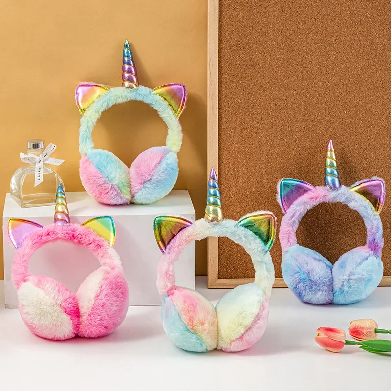 Cache-oreilles licorne colorée en peluche douce et moelleuse pour enfants, cache-oreilles chauds d'hiver avec oreilles de chat mignonnes, chapeau en fourrure tie-dye