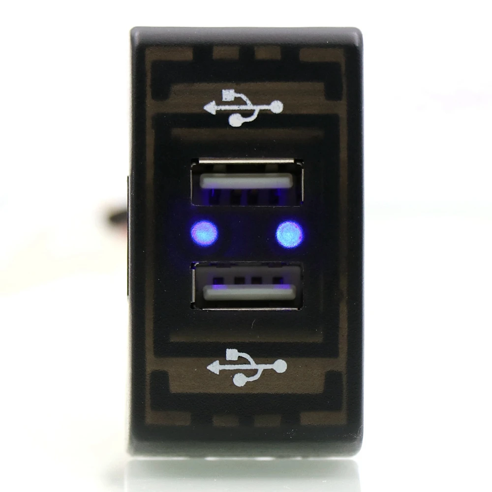 Car Dual USB Charger 5V 2.1A Car USB Power Socket Accessories for Iveco Truck Stralis Hi-Way Eurocargo