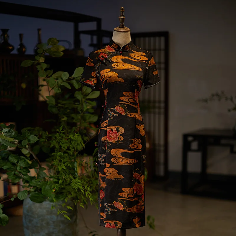

Elegant Retro Women Traditional Mandarin Collar Qipao Auspicious Clouds Floral Printed Satin Short Sleeve Cheongsam Dresses