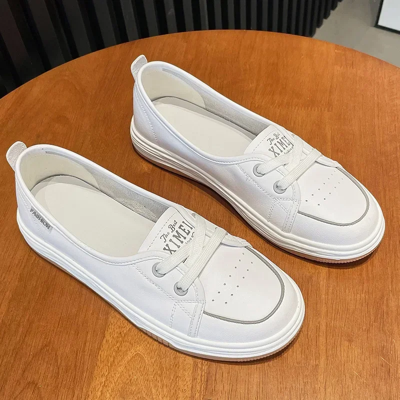 

Spring and Summer 2023 Leisure Sports White Shoes New Flat Leather Little White Women's Shoes Summer Burst All Matching Board