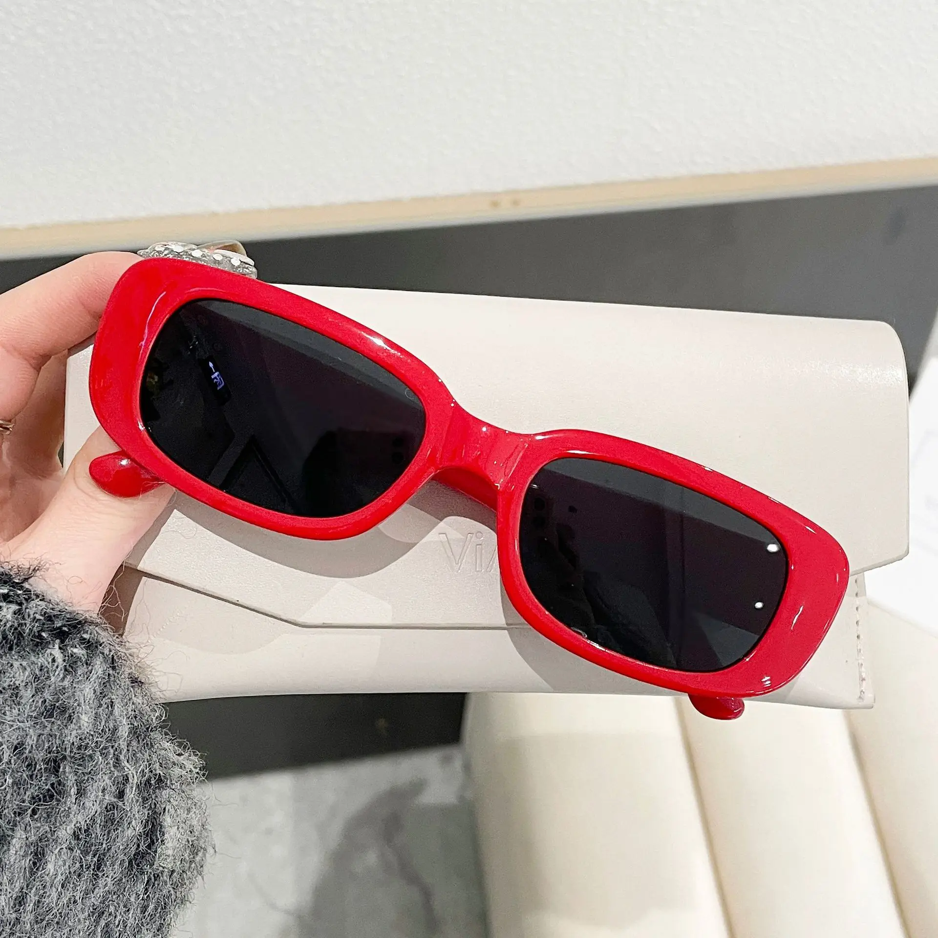 Classic Red Retro Vintage Luxury Square Sunglasses with UV400 Protection