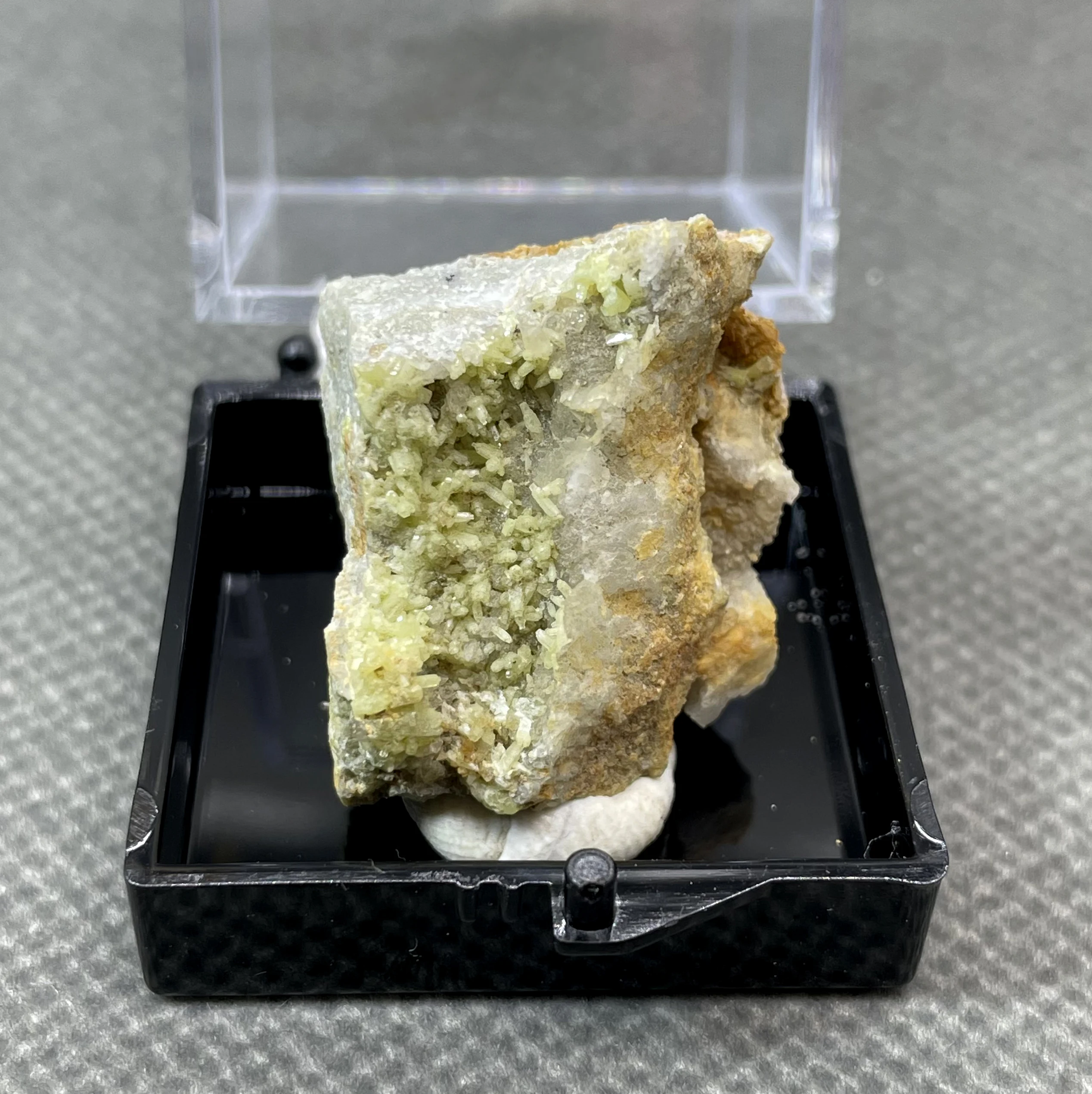 Natural rare Pyromorphite mineral specimen + box size 3.4 cm + healing quartz crystals and stones rock gemstone 3