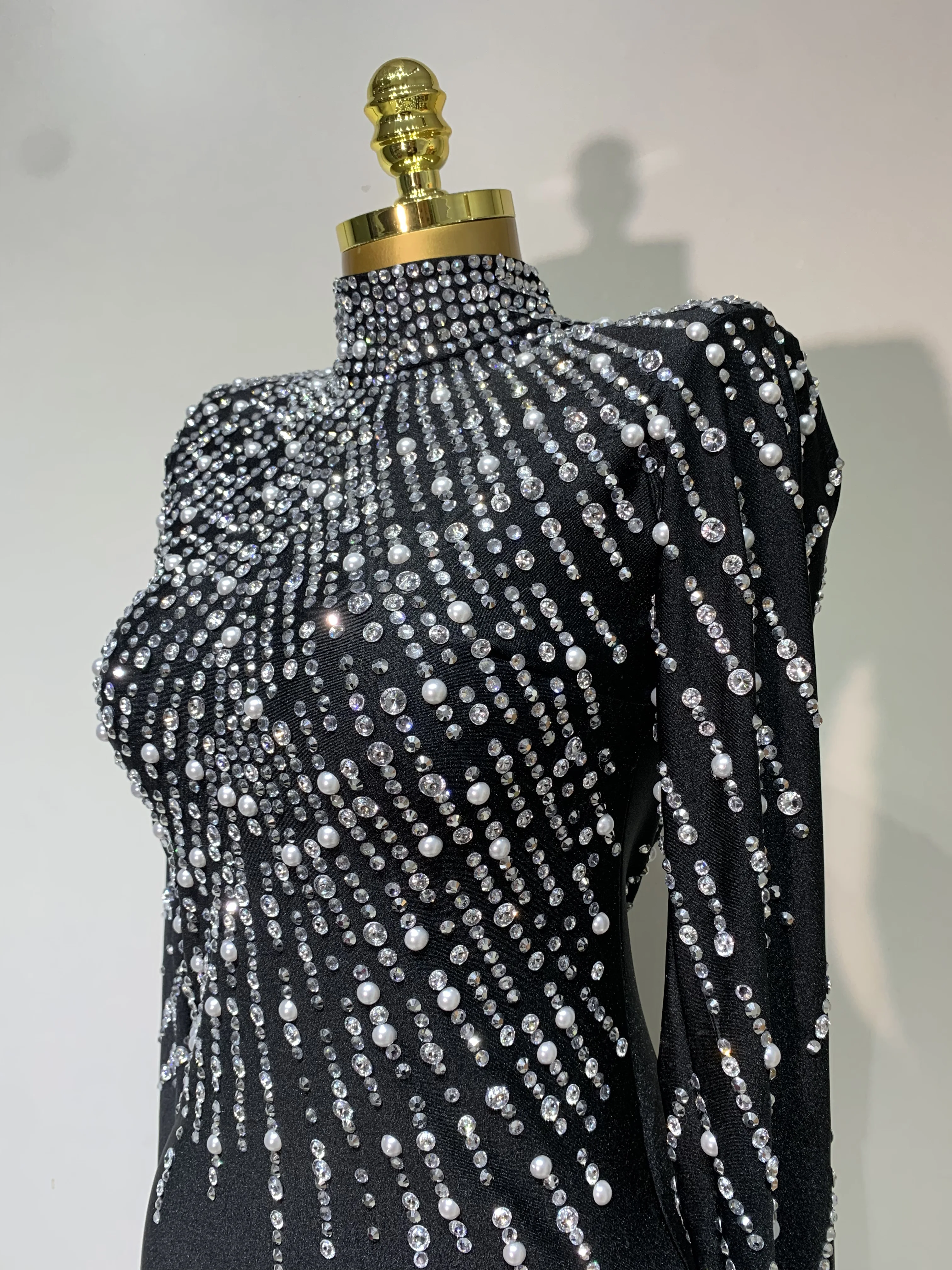Women Sexy Long Sleeve Luxury Diamonds Maxi Long Bodycon Dresses Celebrity Elegant Red Carpet Show Evening Party Birthday Dress