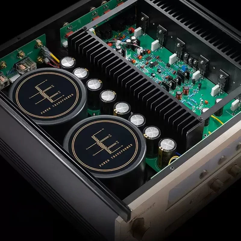 Accuphase A-80 Stereo Power Amplifier