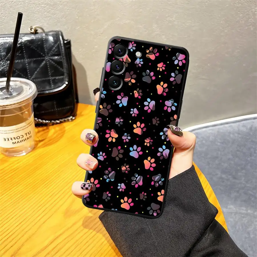 Vibrant Paw Prints Pattern Phone Case
