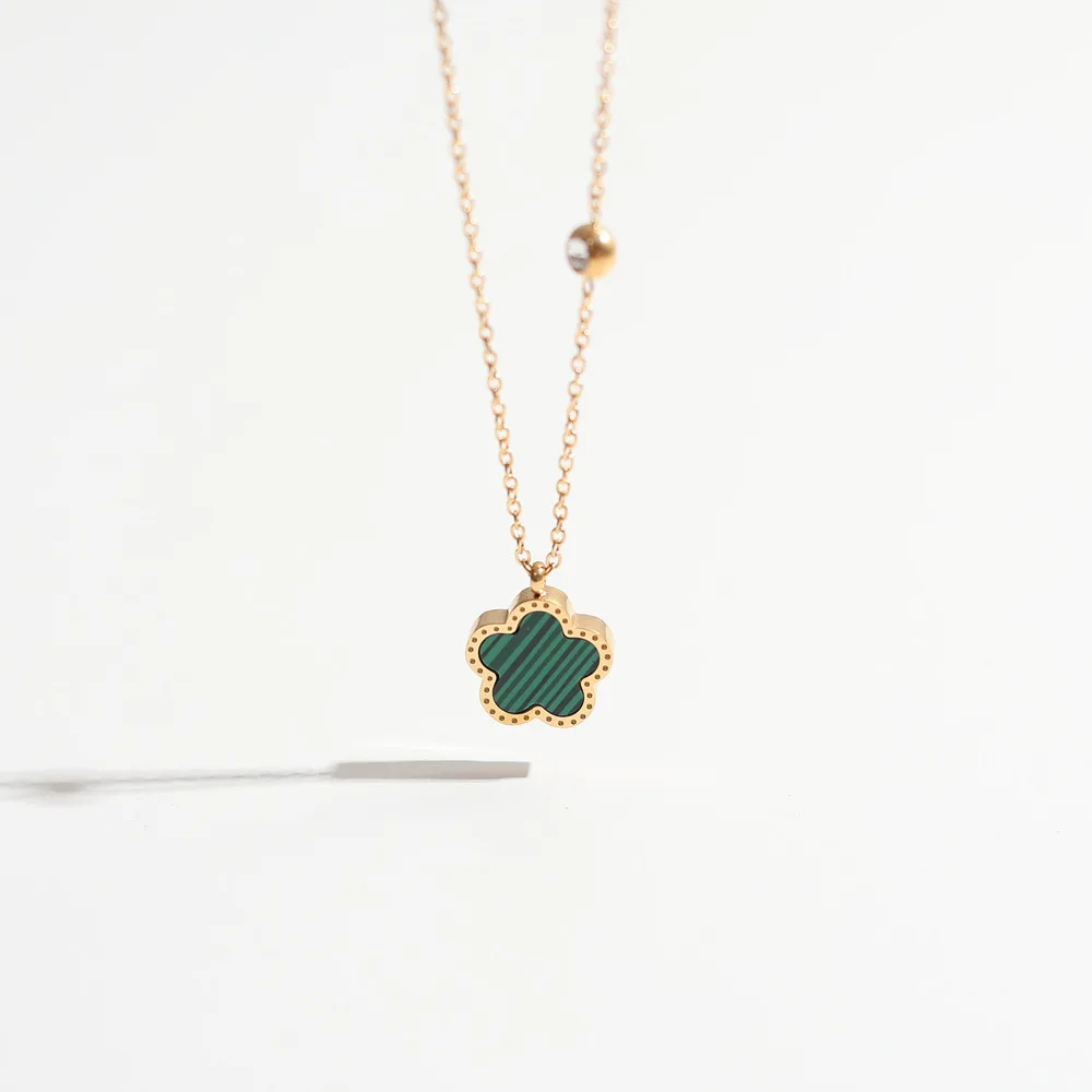 Elegant 18K Gold Plated Multi-Color Clover Pendant Necklace