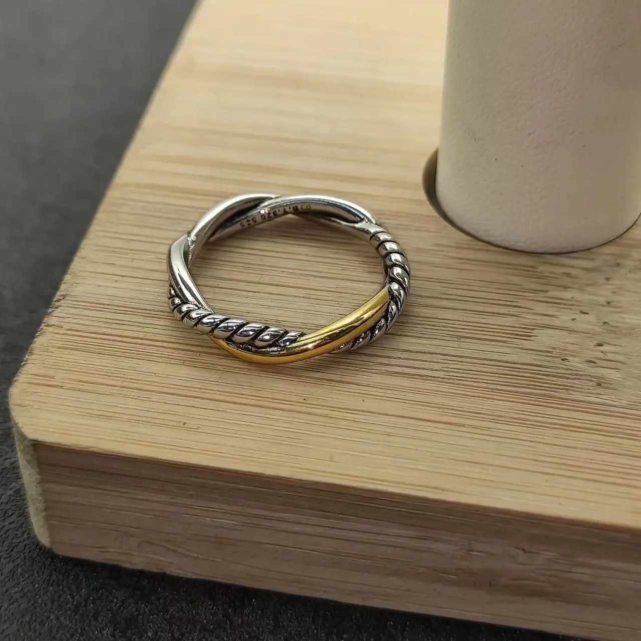 

DY Retro Design Gold Silver Color Geometric Round Ring for Women Girls Punk Hip Hop Fashion Jewelry Gft New