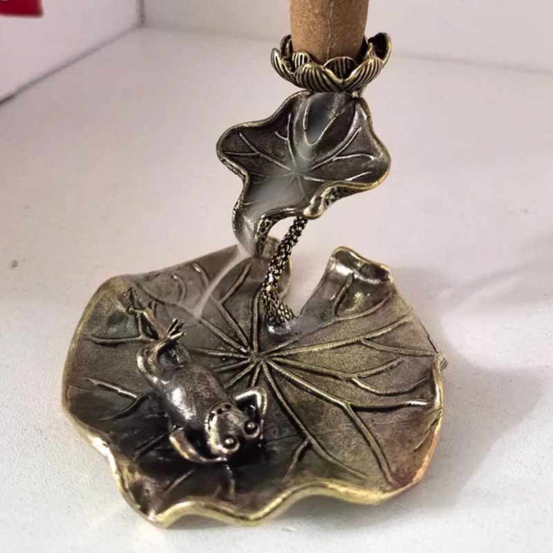 Creative Mini Lotus Aromatherapy Furnace, Home Indoor Tea Ceremony Decoration, Small Brass Reverse Flow Incense Burner Base, 1Pc
