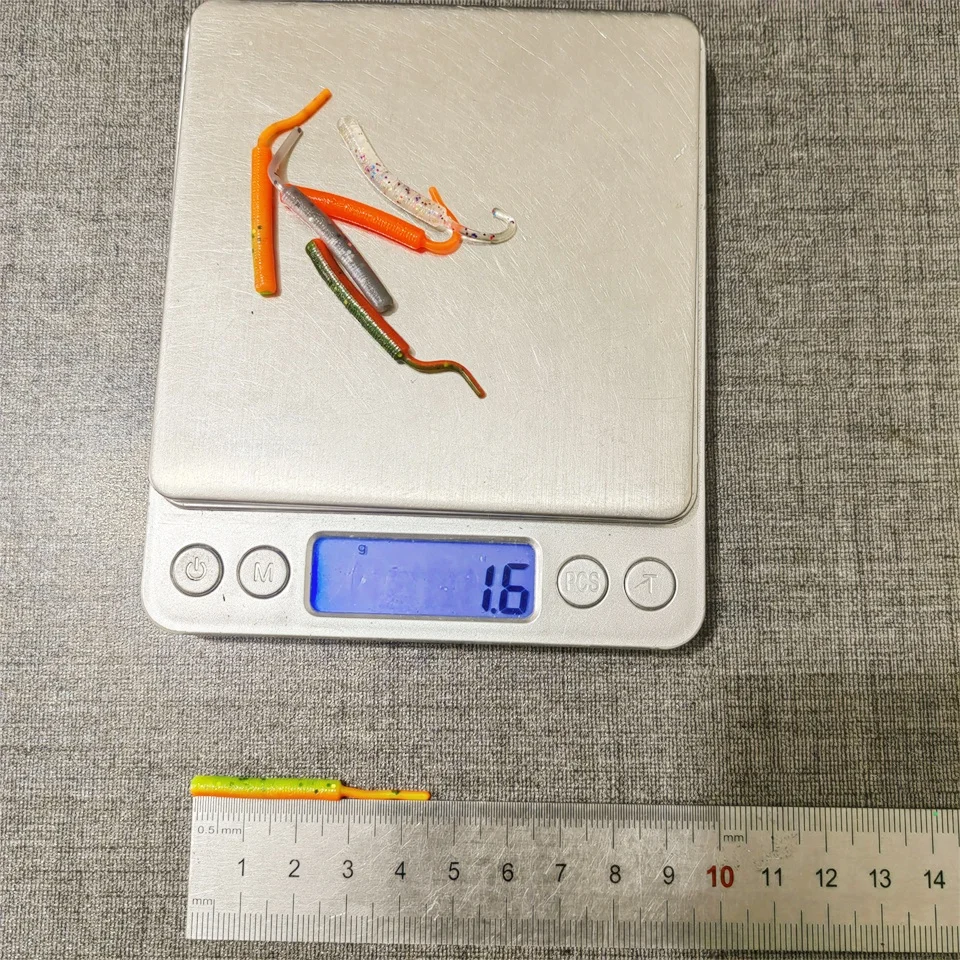 Fishing Floating Soft Plastic Mini Grubs Tiny Worms Bass Pike Trout Perch 45mm 0.3g 100pcs