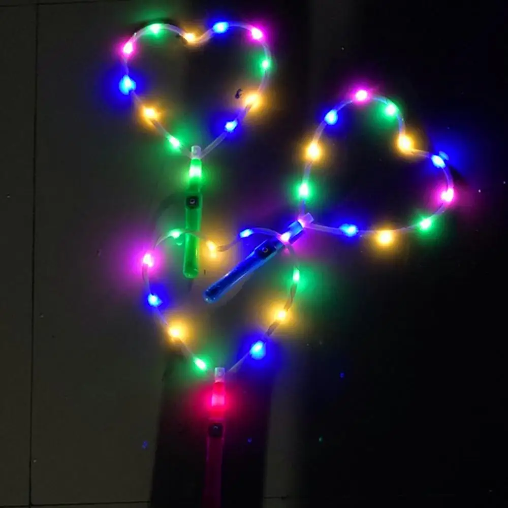 Herz Form Blinkt Leuchtstäbe LED Blinklicht-Up-Stick Konzert Prop Glowing  Lichter Valentinstag Geburtstag Leucht spielzeug - AliExpress