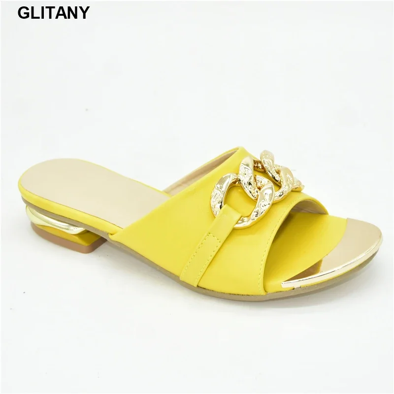 

Женские туфли без задника, роскошные брендовые босоножки с металлическим украшением, квадратный каблук, круглый носок, пикантные классические туфли, высокий каблук