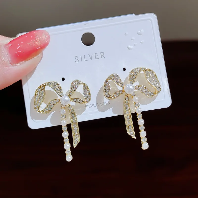 Twist Metal Bow Drop Earrings for Women Wedding Party Crystal Imitation Pearl Dangle Earrings Cute Elegant Golden Color Jewelry