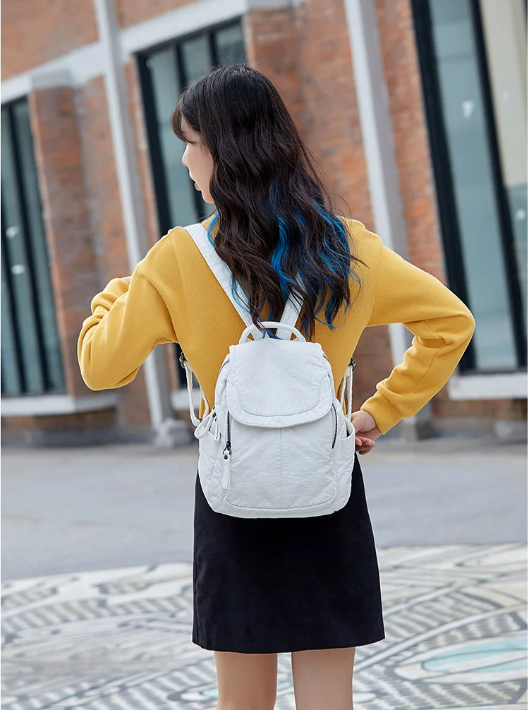 Women's Soft Leather Backpack Minimalist High Capacity Travel Bag_voghion.com
