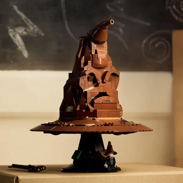 561pcs Sorting Witch Hat Building Blocks Model Toy Fit 76429 Witch Pottered Wizard Hats Collection Christmas Birthday Gifts 2