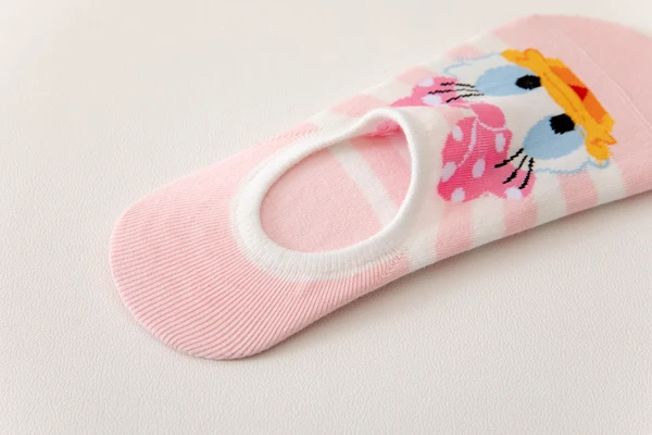 5 pairs Hot sale Cartoon Kawaii woman sock Mickey Minnie Donald winnie Daisy cotton girl slipper sock Funny invisible ankle sock