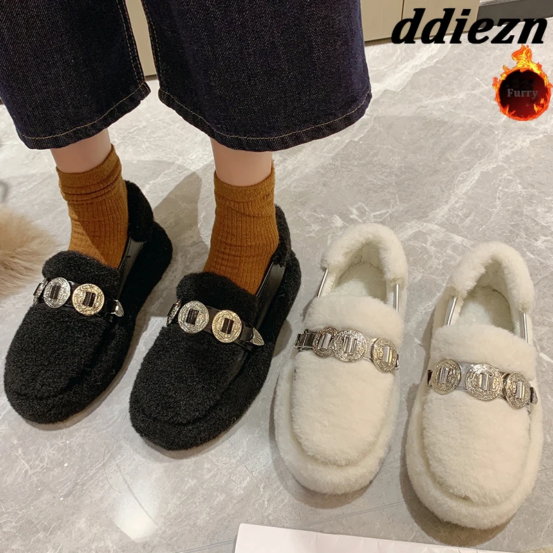 

New 2023 Fashion Metal Luxury Ladies Winter Fur Shoes Slip On Plush Women Flats SandalsCasual Round Toe Female Slides Sandal