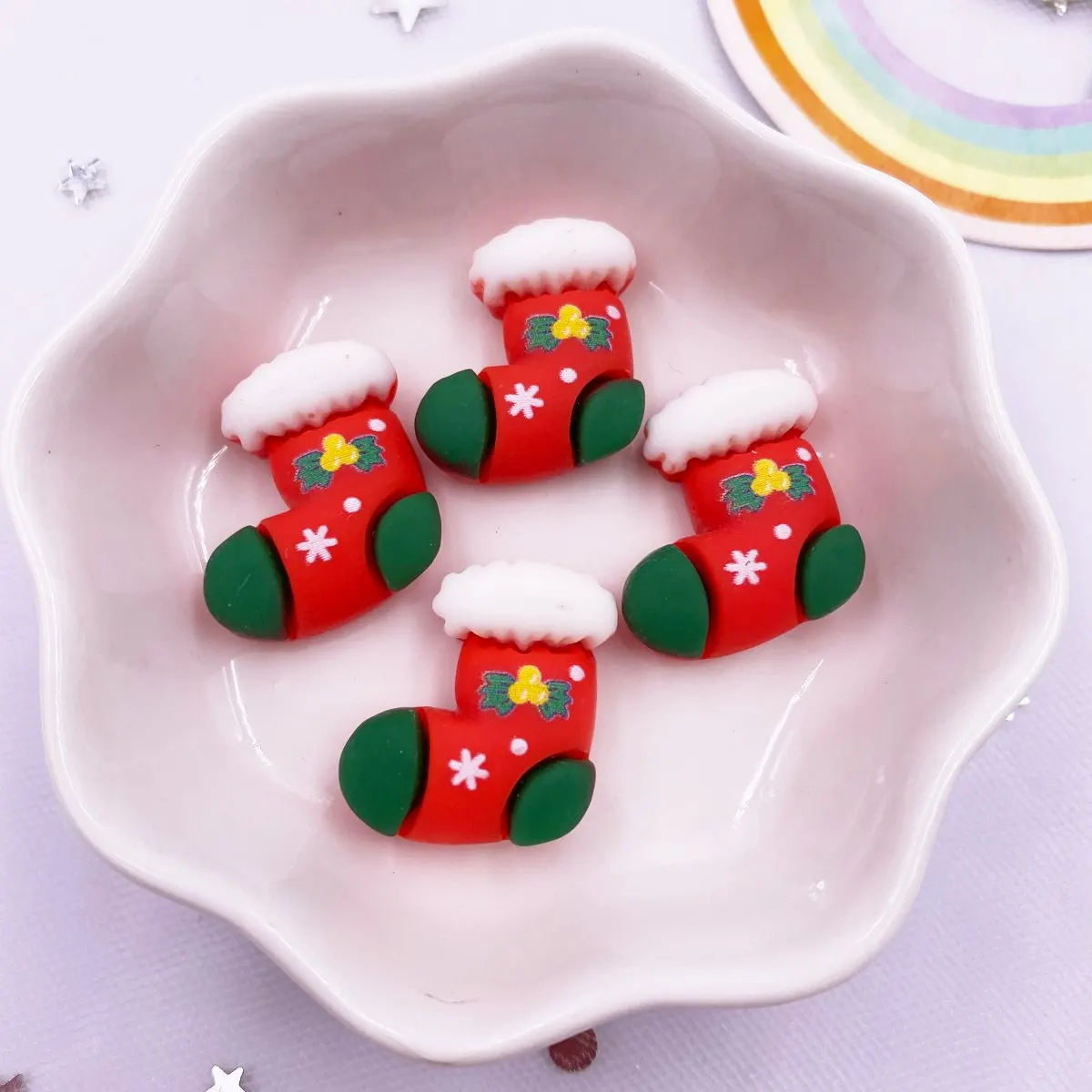 thumbnail image 1 of Figuras de resina con forma de hombre de jengibre y muñeco de nieve, campanas, árbol de Navidad, dibujos animados, 10 unidades, para manualidades, álbumes de recortes, 1 of 5