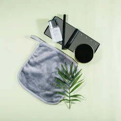 Eco - Friendly Reusable Makeup Remover Pads and Facial Towels (Grey 20x20cm)