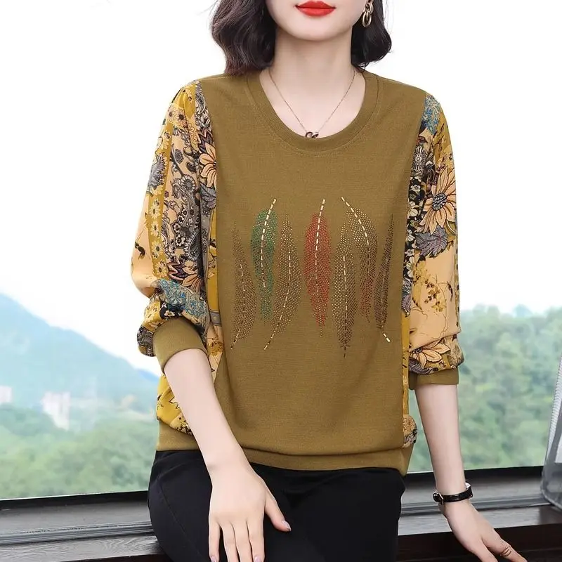 

Spring Autumn New Round Neck Fashion Long Sleeve T-shirt Women Elegant Printing Patchwork Rhinestone Pullovers Casual Y2K Tops