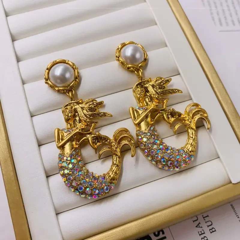 

Vintage western vintage mermaid 925 silver needle exagated temperament glass pearl stud ear clips