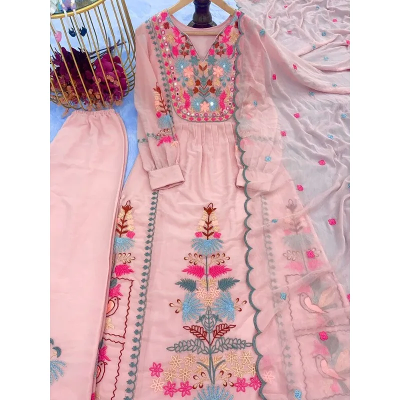 

Women V-Neck Dress Pink Georgette Fabric Pink Kurti Palazzo Dupatta Pakistani Handmade Salwar Kameez