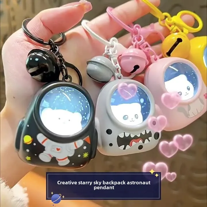 Astronaut's cat backpack, keychain accessories, packaging accessories, sent to classmates for the new school season