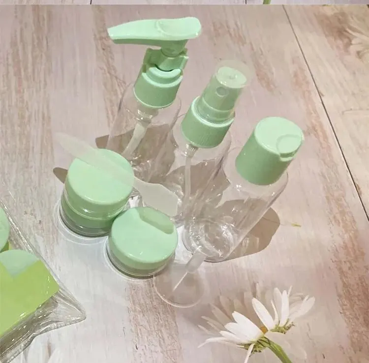 KIT DE ENVASES DE VIAJE D674: ¡Organiza tus cosméticos con estilo!
